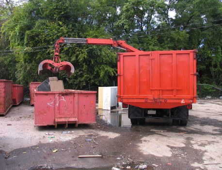 Choosing the right skip size and access option